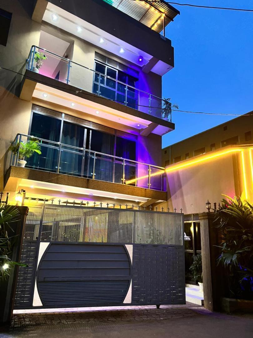 Tula Javelin Hotel , Kampala, Uganda מראה חיצוני תמונה